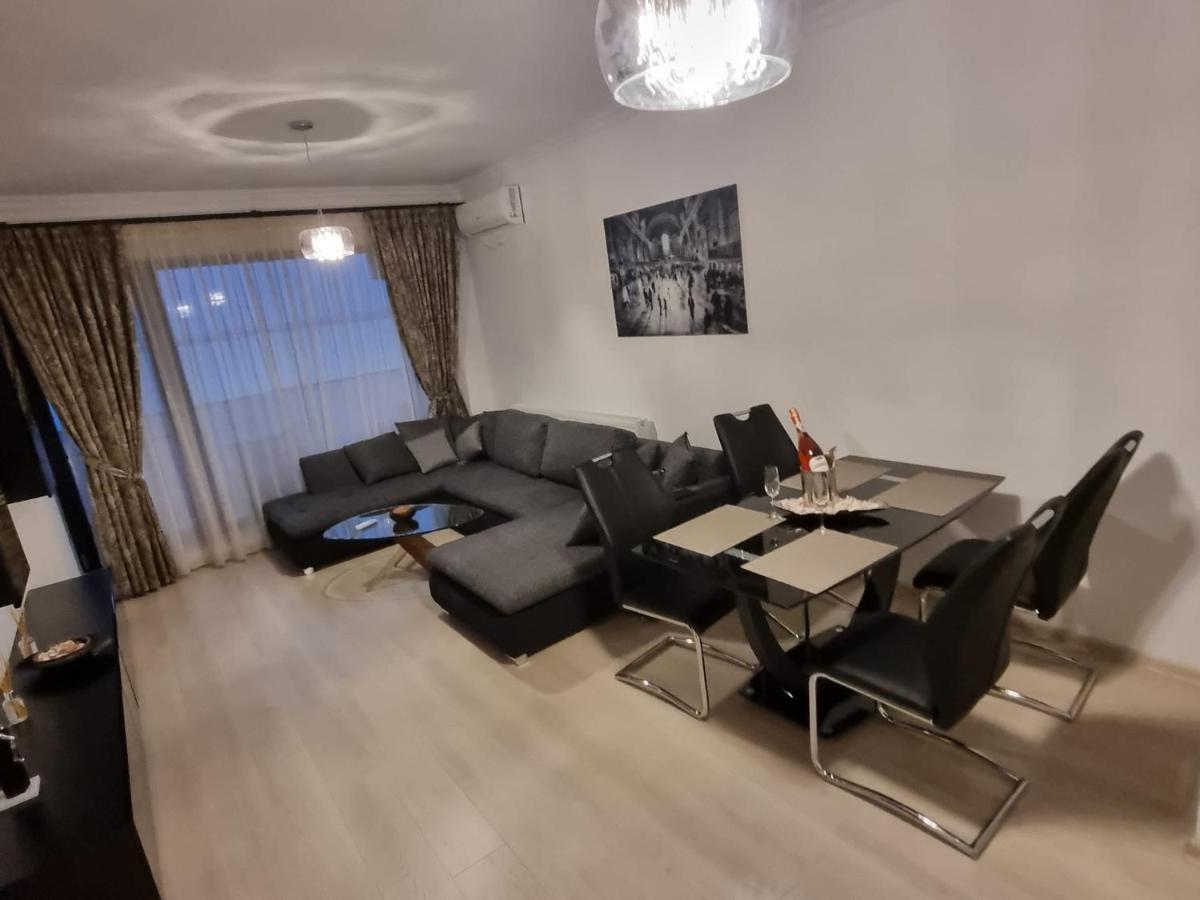 Deluxe Lake View 马马亚 外观 照片